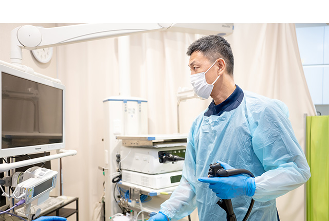 内視鏡をしている医師のイメージ